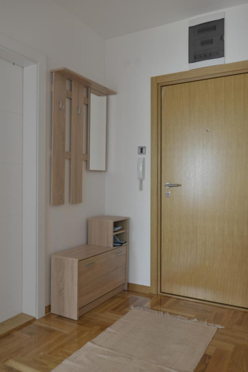 Apartment Vas Raj Novi Sad Bagian luar foto