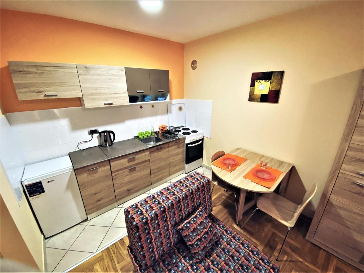 Apartment Vas Raj Novi Sad Bagian luar foto