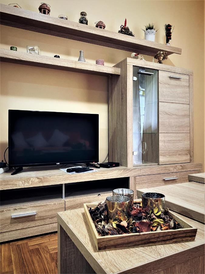 Apartment Vas Raj Novi Sad Bagian luar foto